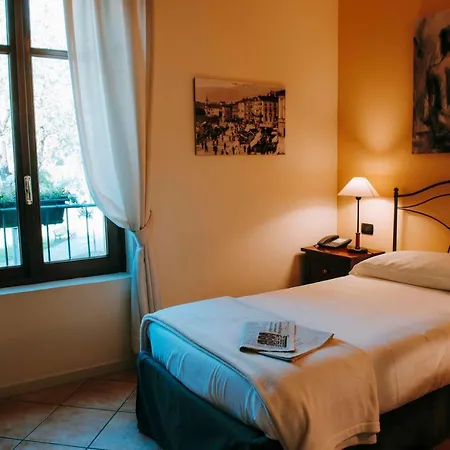 Hotell La Contrada 3*