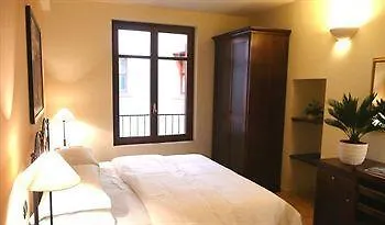 ラ コントラーダ ホテル 3*