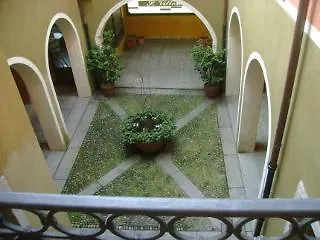 מלון La Contrada 3*
