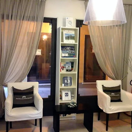 Hotell La Contrada 3*
