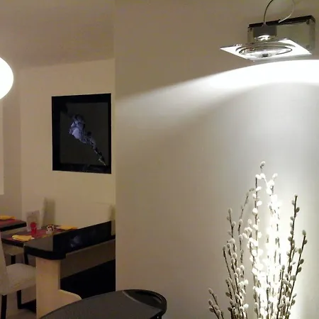 La Contrada Hotel