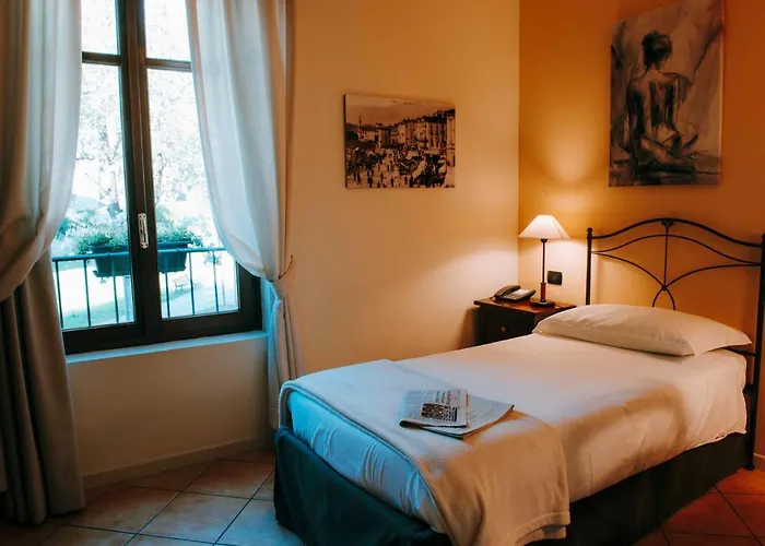 Отель La Contrada 3*