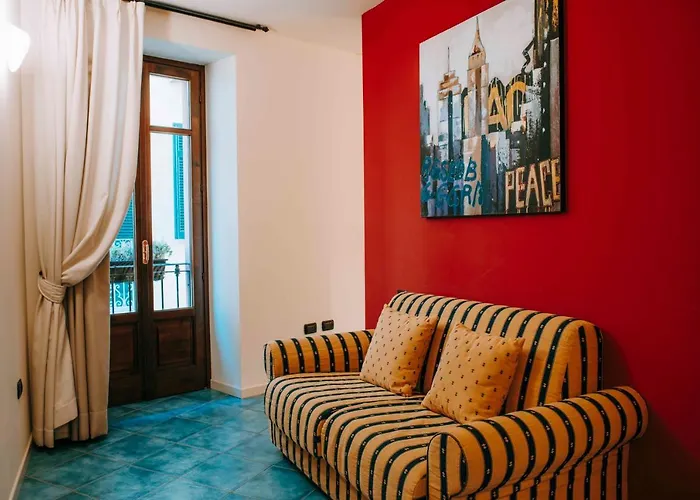 Отель La Contrada 3*