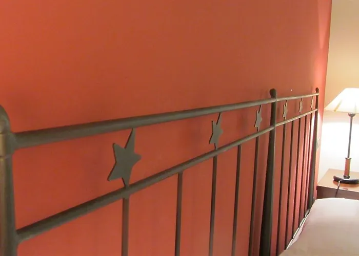 Отель La Contrada Вербания